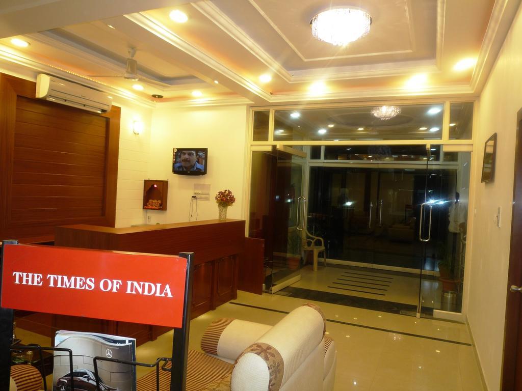 لاكناو Hotel Sunrise Inn المظهر الخارجي الصورة