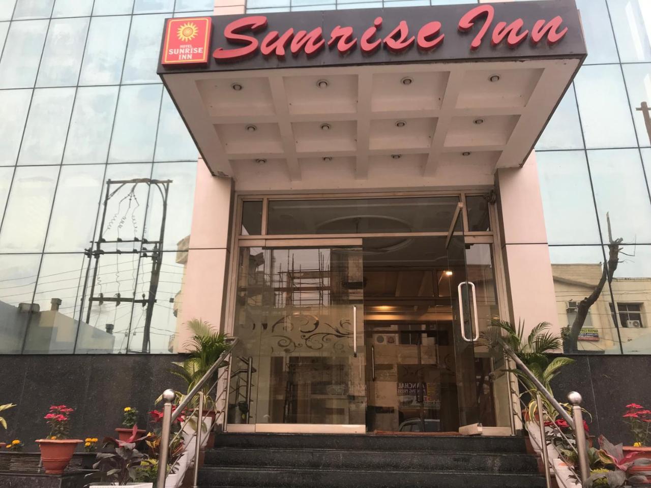 لاكناو Hotel Sunrise Inn المظهر الخارجي الصورة