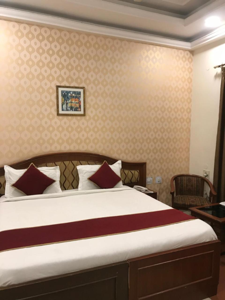 لاكناو Hotel Sunrise Inn المظهر الخارجي الصورة